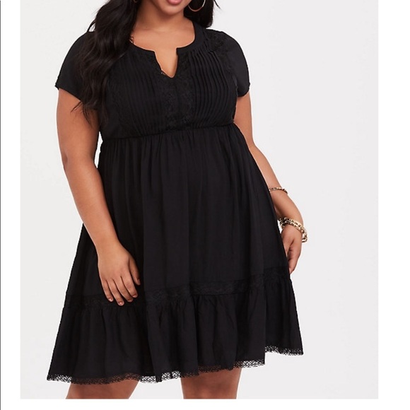 NWT torrid size 3 pintuck lace inset skater dress - Picture 5 of 8